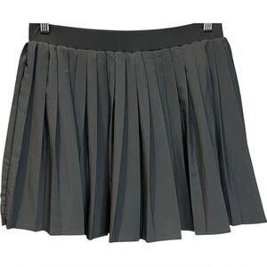 Baleaf Pleated Mini Gray Tennis Skirt / Skort Size Medium